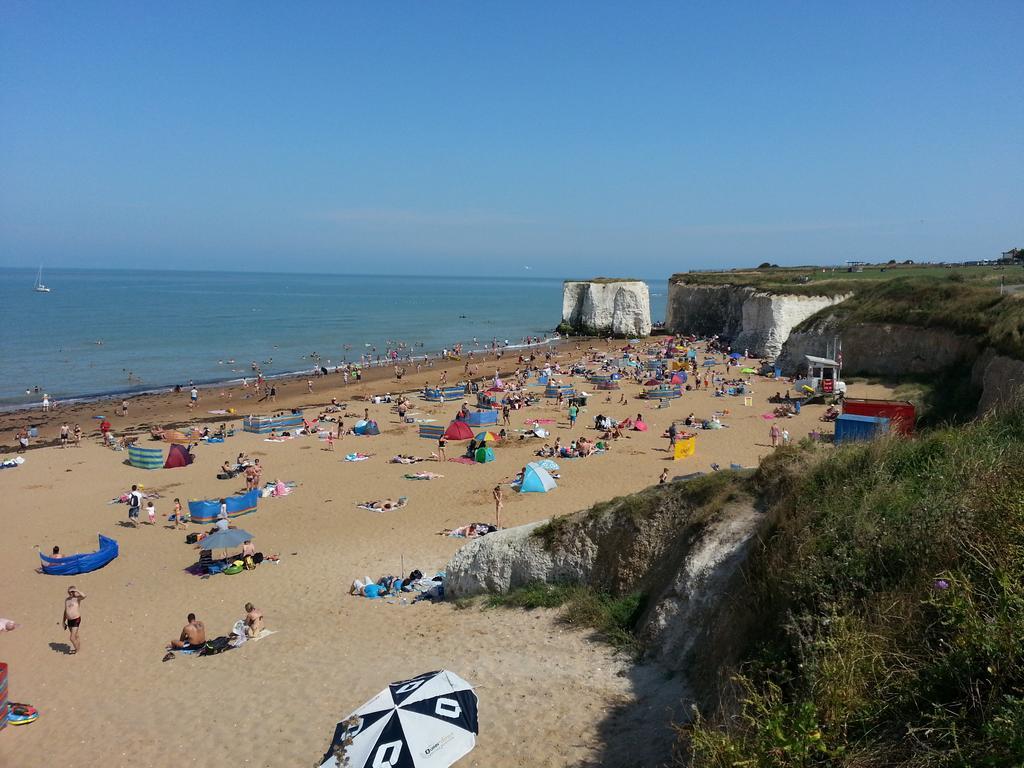 The Warwick Guesthouse Margate Exterior photo